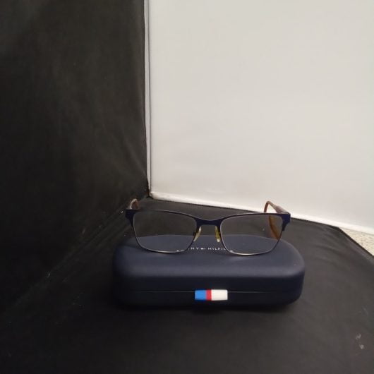 Tommy Hilfiger bril kopen bij RataPlan webshop!