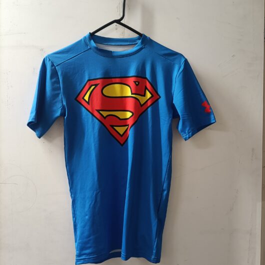 Under Armour shirt korte mouw compressie Superman blue heren kopen bij RataPlan webshop!