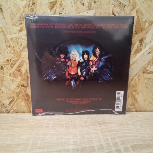 Möntley Crüe - Shout at the Devil - 40th Anniversary LP REPLICA CD kopen bij RataPlan webshop!