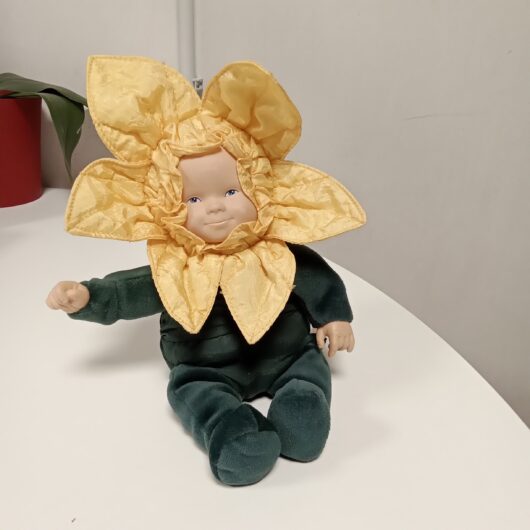 Anne geddes baby zonnenbloem zitzak pop kopen bij RataPlan webshop!