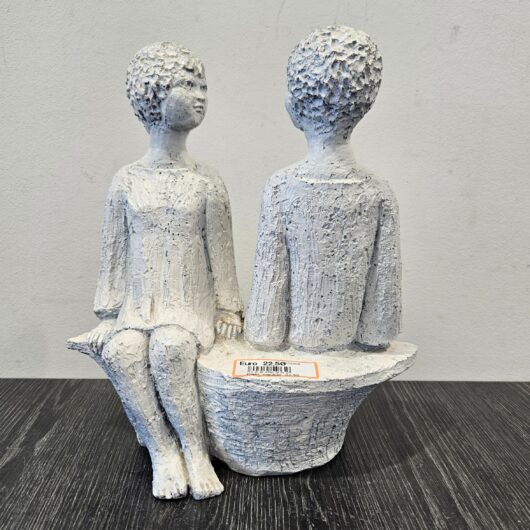 Beeld - twee dames zittend op een bankje kopen bij RataPlan webshop!