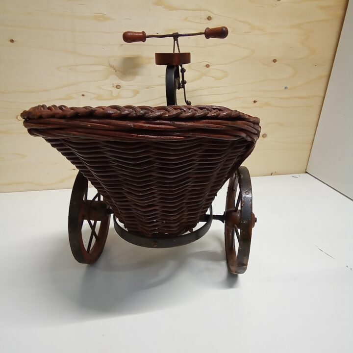 Antieke poppen fiets kopen bij RataPlan webshop!
