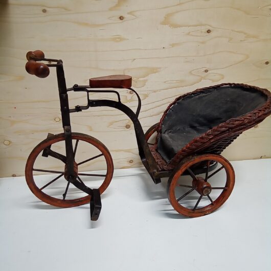 Antieke poppen fiets kopen bij RataPlan webshop!