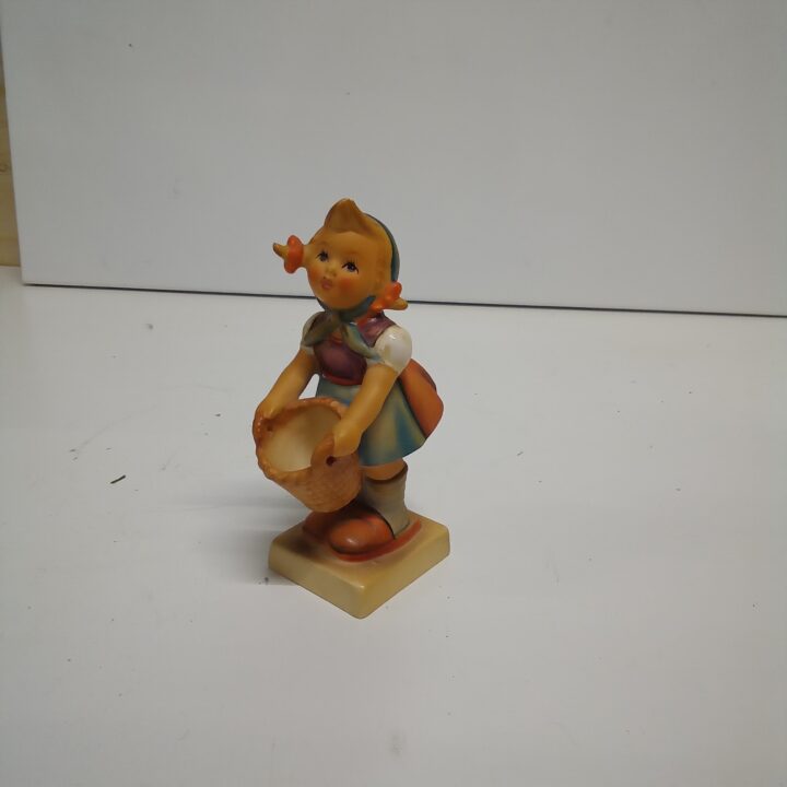 Beeld Goebel Hollands meisje kopen bij RataPlan webshop!