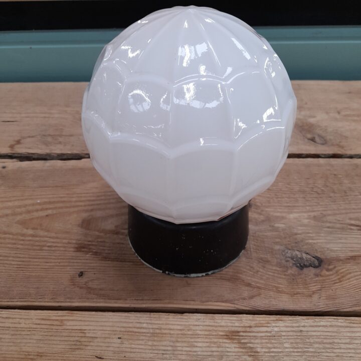 Art Deco lampje roze kopen bij RataPlan webshop!