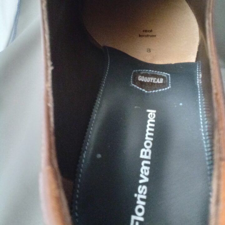 Floris van Bommel  schoenen kopen bij RataPlan webshop!
