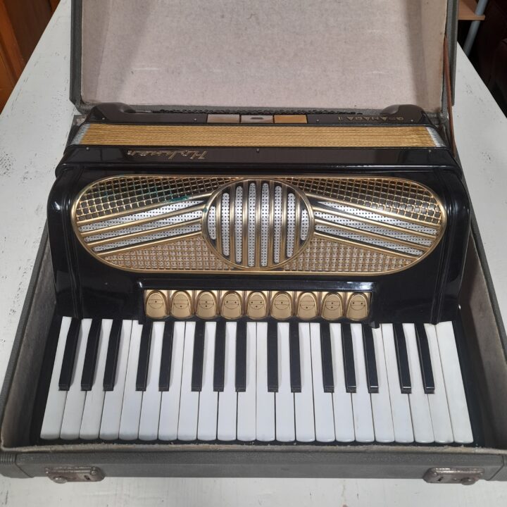 Hohner granada II Accordeon kopen bij RataPlan webshop!