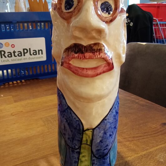 Vaas mannengezicht kopen bij RataPlan webshop!