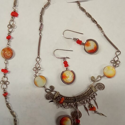 Sieradenset rood/beige kopen bij RataPlan webshop!