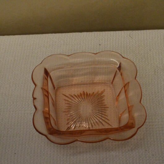 Roze depressieglas schaal kopen bij RataPlan webshop!