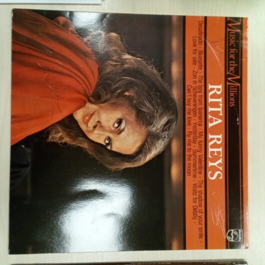 Gesigneerde LP Rita Reys
