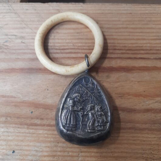 Zilveren Rammelaar Hans en Grietje kopen bij RataPlan webshop!