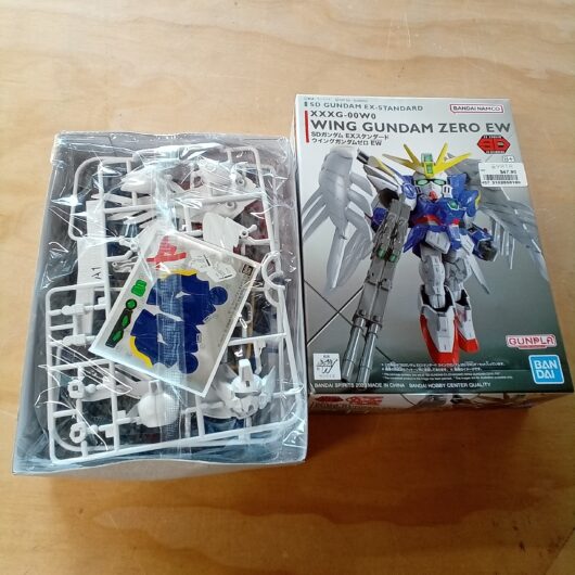 Wing Gundam bouwpakket kopen bij RataPlan webshop!