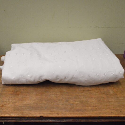 plus minus 8 meter broderie stof kopen bij RataPlan webshop!