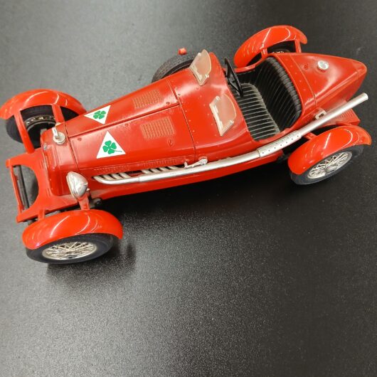 Burago Alfa Romeo scale 1:18 kopen bij RataPlan webshop!