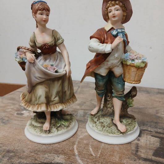 Jongen en meisje met bloemen kopen bij RataPlan webshop!