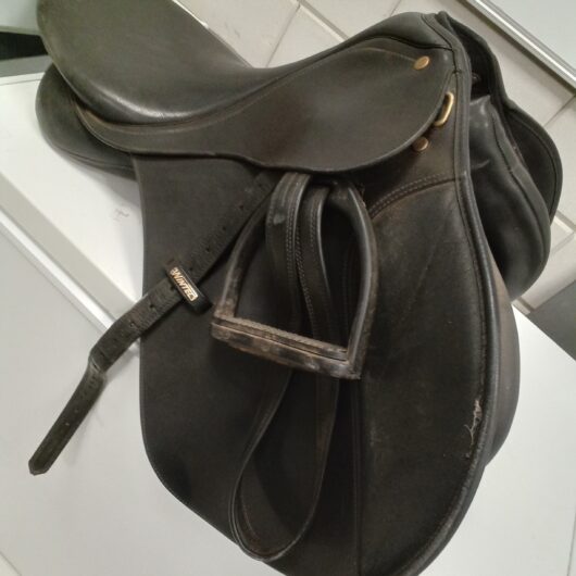 Dressuurzadel merk Wintec 43-0905 kopen bij RataPlan webshop!